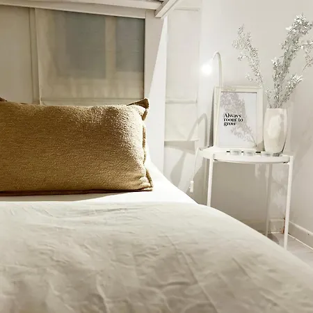 White * Barcelone